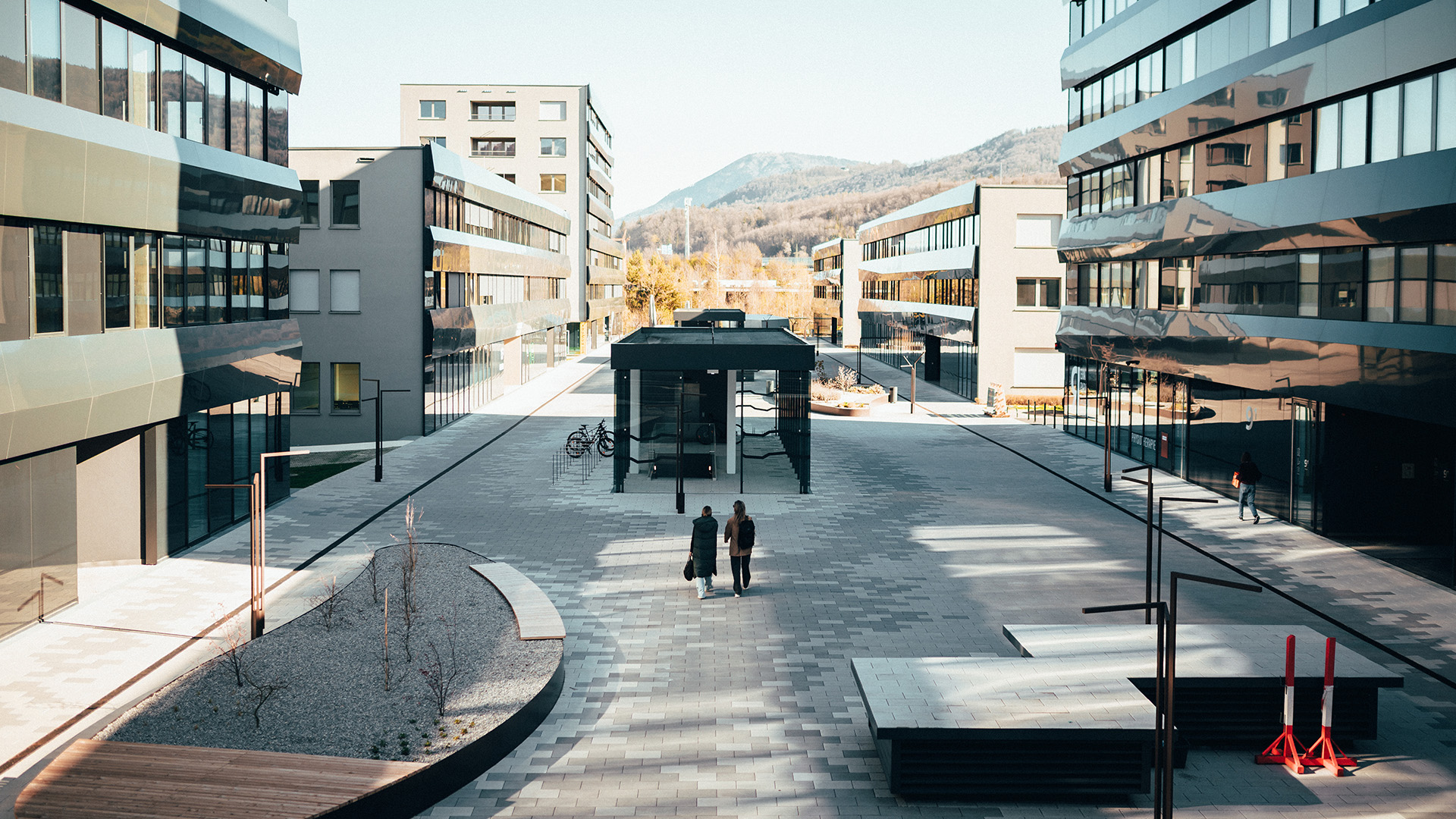 kommbleib-wideshot-urstein